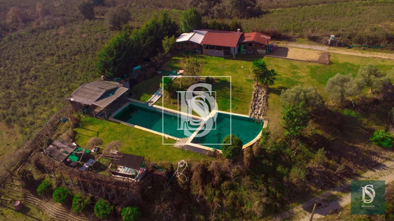 Terreno para Venda em Sé, Santa Maria e Meixedo Foto 1