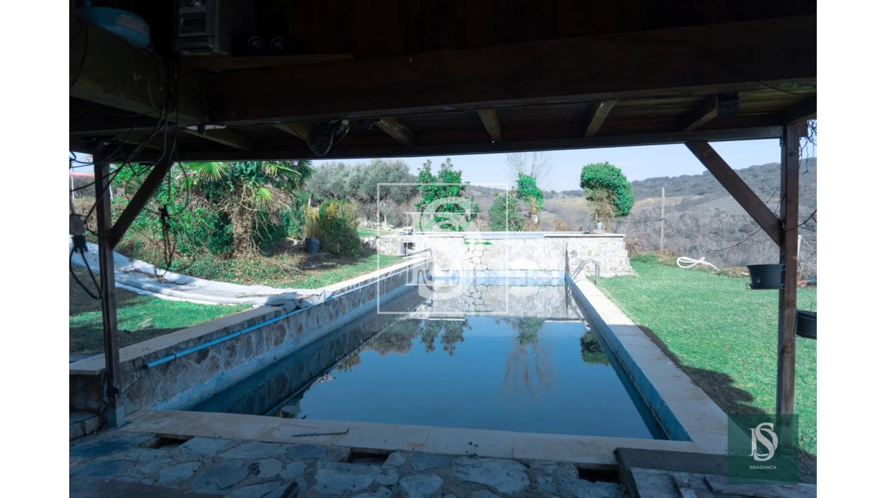 Terreno para Venda em Sé, Santa Maria e Meixedo Foto 10