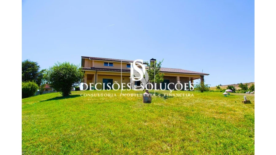 Quinta T5 para Venda em Sé, Santa Maria e Meixedo Foto 2