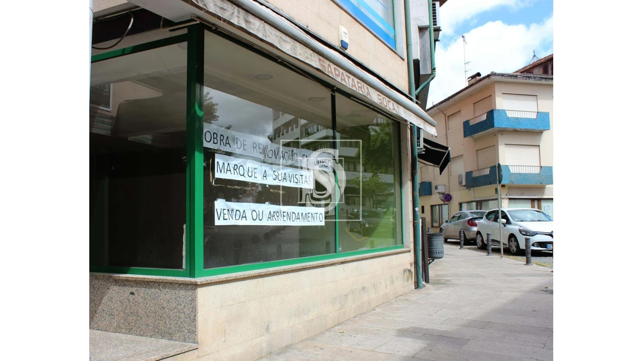 Negócio para Venda em Sé, Santa Maria e Meixedo Foto 1