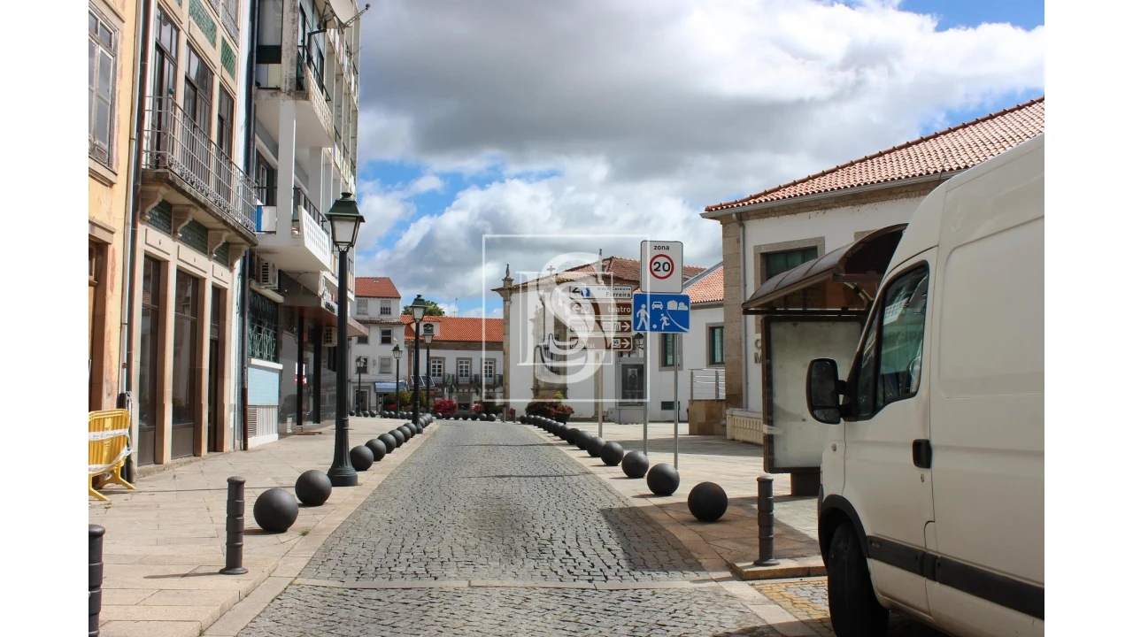 Negócio para Venda em Sé, Santa Maria e Meixedo Foto 3