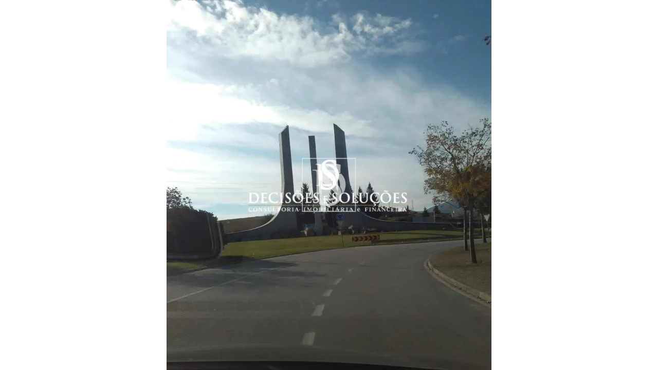 Terreno para Venda em Sé, Santa Maria e Meixedo Foto 5