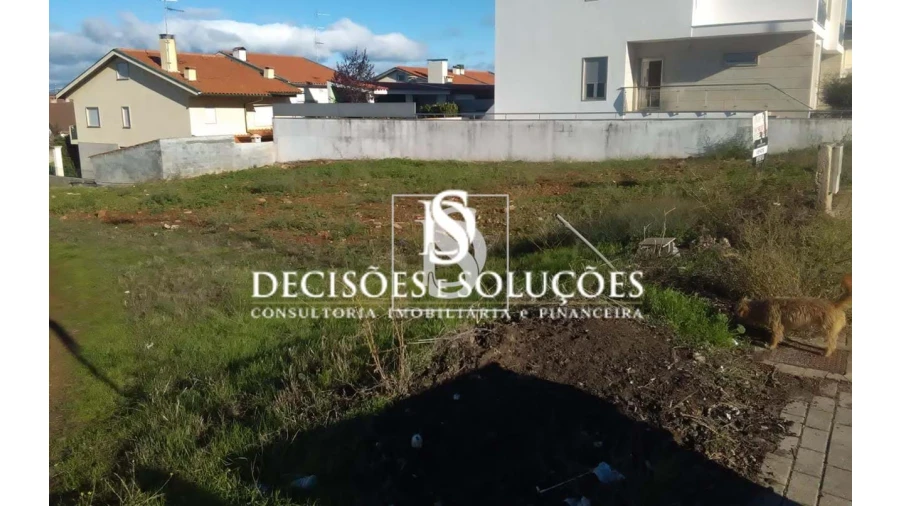 Terreno para Venda em Sé, Santa Maria e Meixedo Foto 1