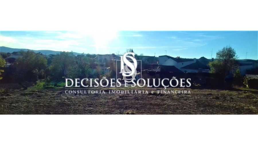 Moradia T4 para Venda em Baçal Foto 5