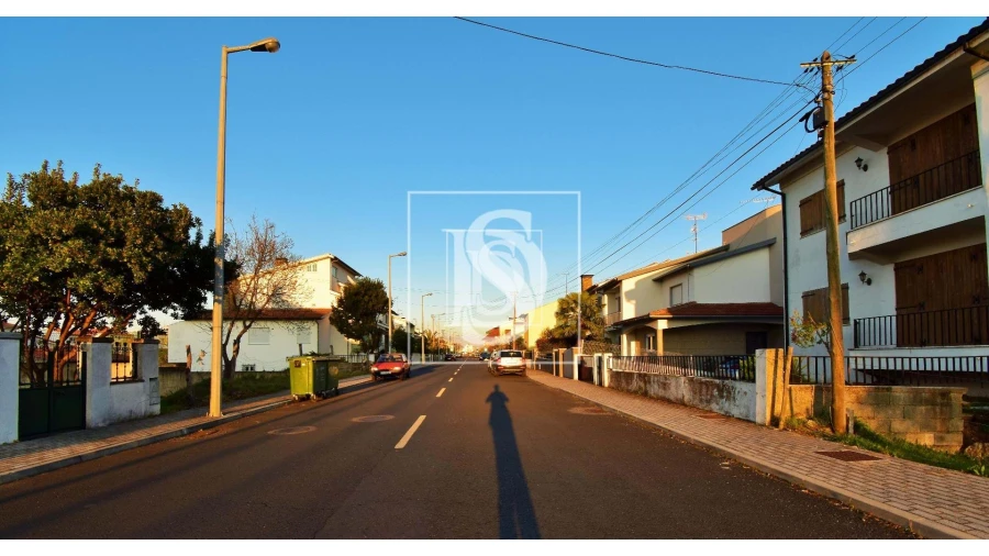 Terreno para Venda em Sé, Santa Maria e Meixedo Foto 2
