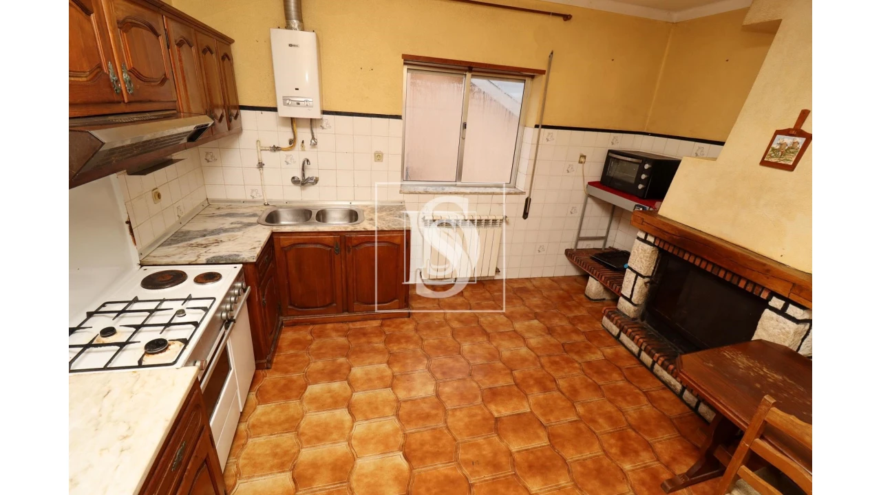 Moradia T3 para Venda em Samil Foto 5