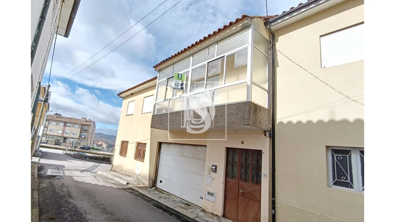 Moradia T3 para Venda em Samil Foto 2