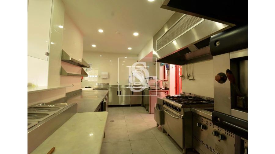 Negócio para Venda em Sé, Santa Maria e Meixedo Foto 9