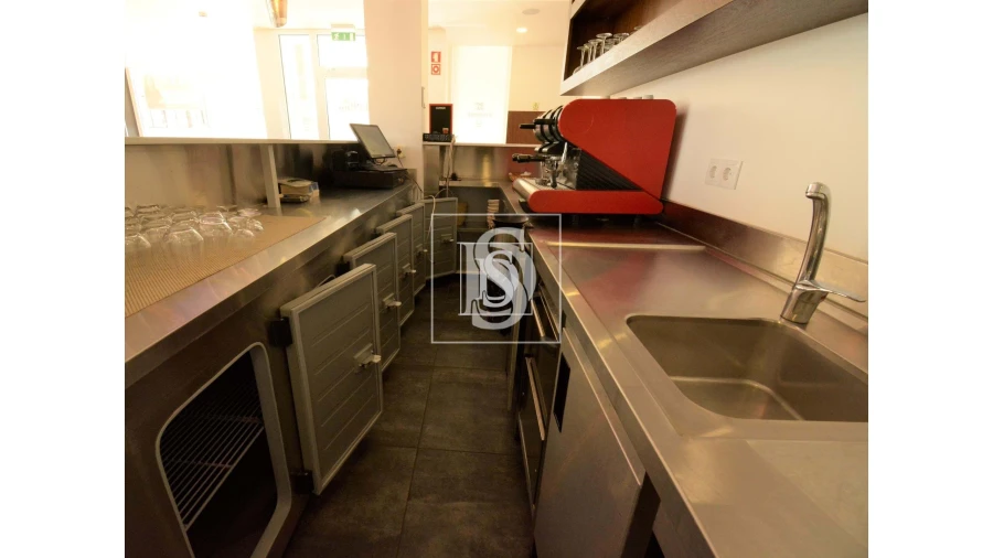 Negócio para Venda em Sé, Santa Maria e Meixedo Foto 6