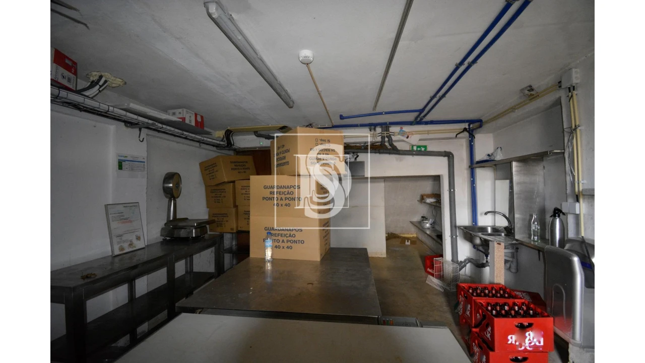 Negócio para Venda em Sé, Santa Maria e Meixedo Foto 10