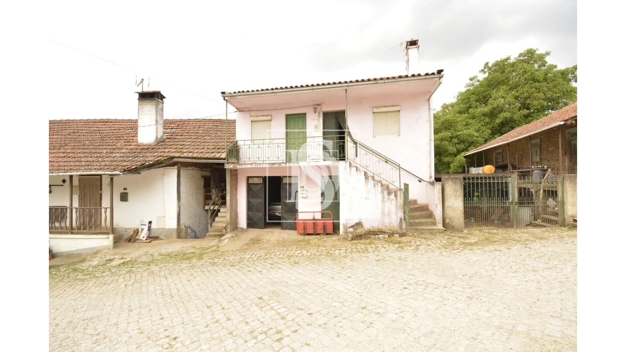 Moradia T3 para Venda em Amendoeira Foto 11