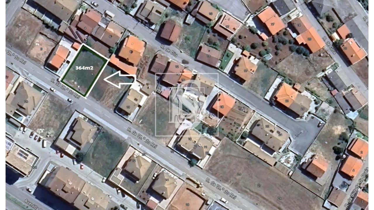 Terreno para Venda em Sé, Santa Maria e Meixedo Foto 1