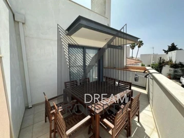 Moradia T5 para Venda em Quarteira
