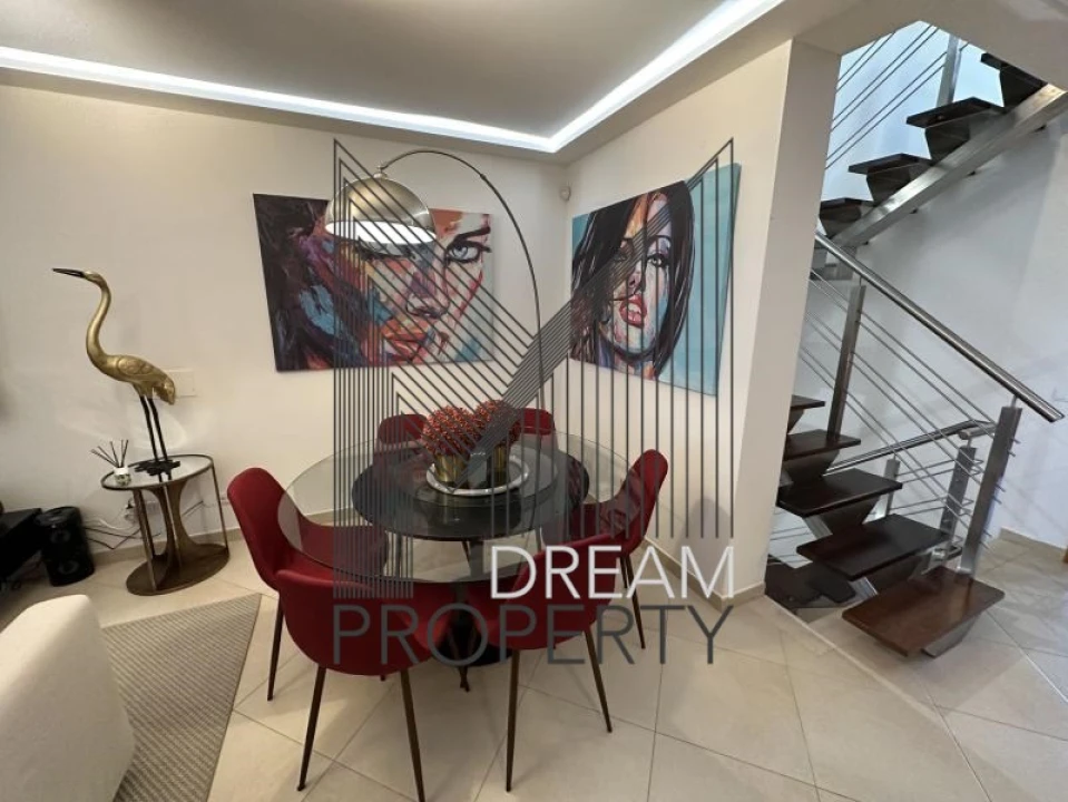 Moradia T5 para Venda em Quarteira Foto 41