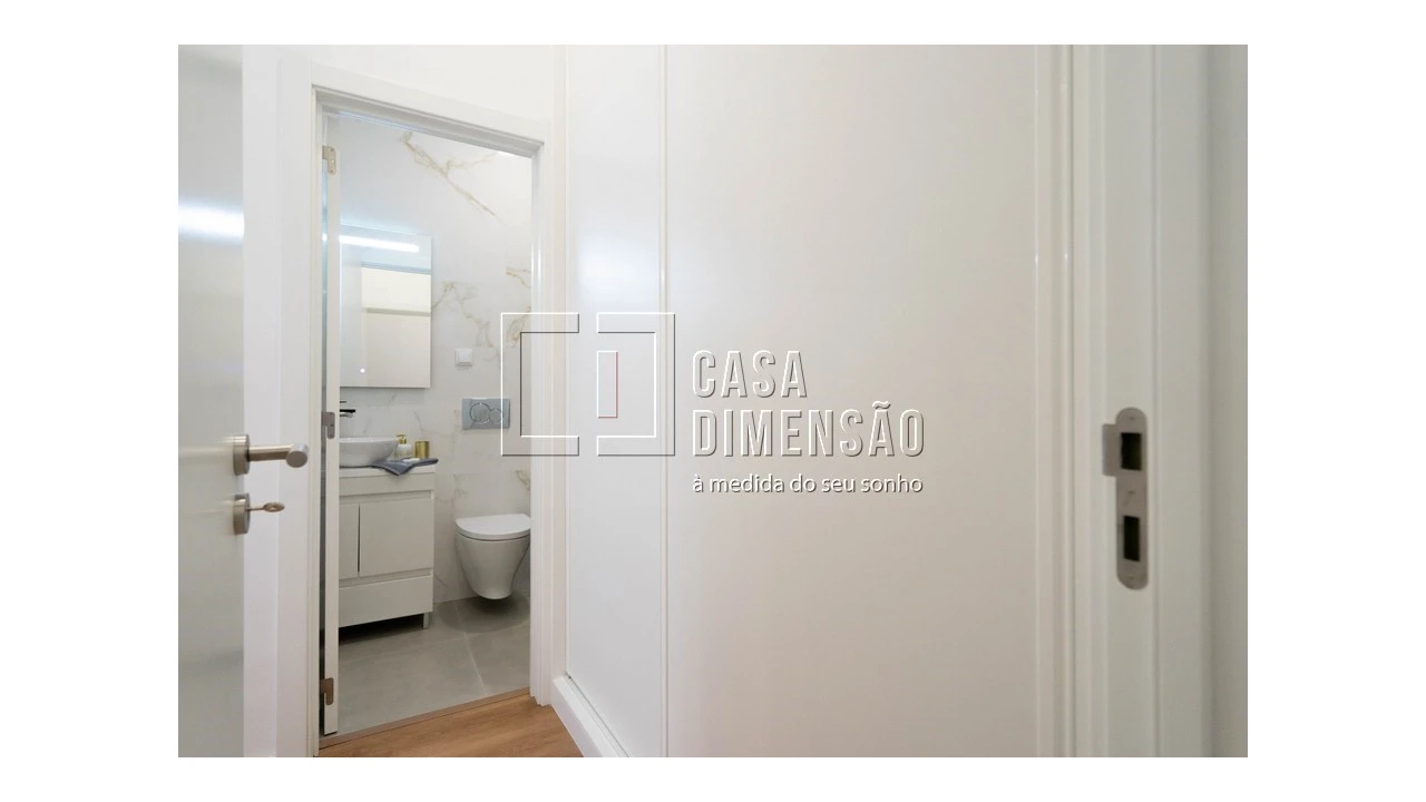 Apartamento T2 para Venda em São Domingos de Benfica Foto 24