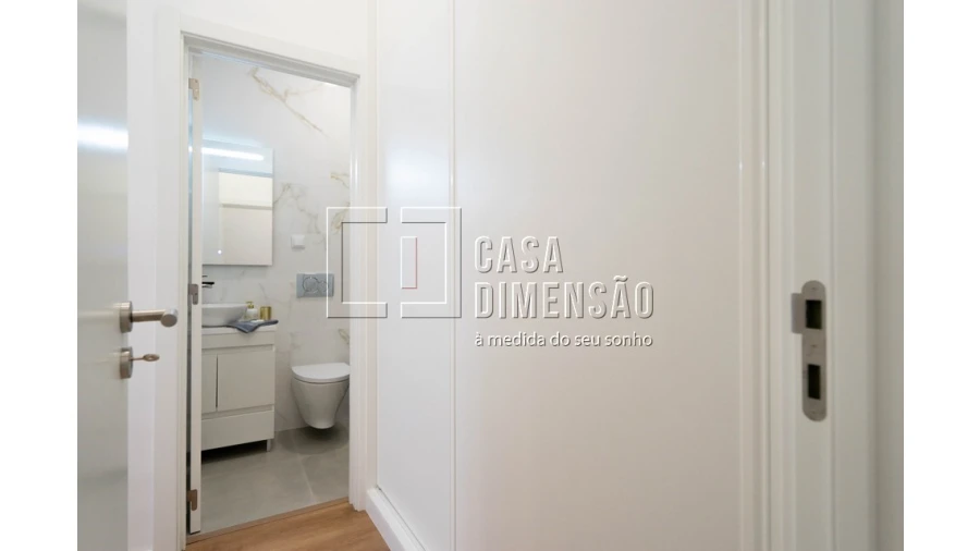 Apartamento T2 para Venda em São Domingos de Benfica Foto 24