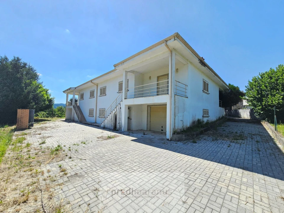 Moradia T6 para Venda em Travanca Foto 1