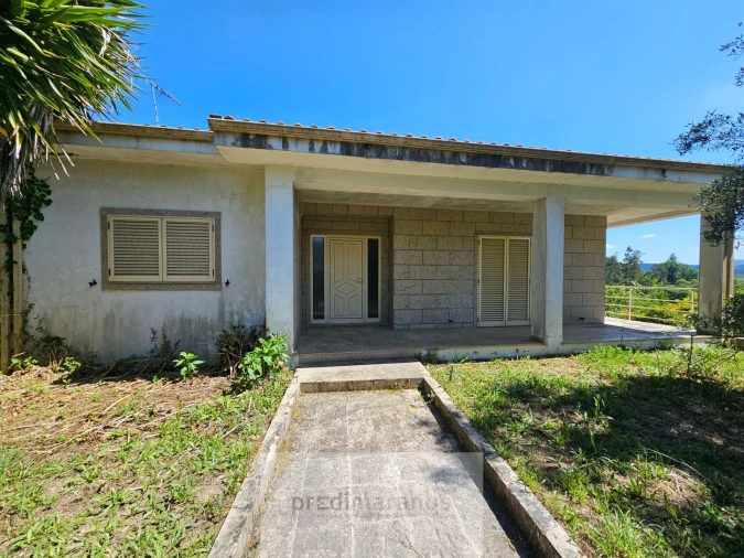 Moradia T6 para Venda em Travanca Foto 5