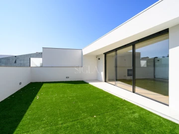 Moradia T4 para Venda em Madalena