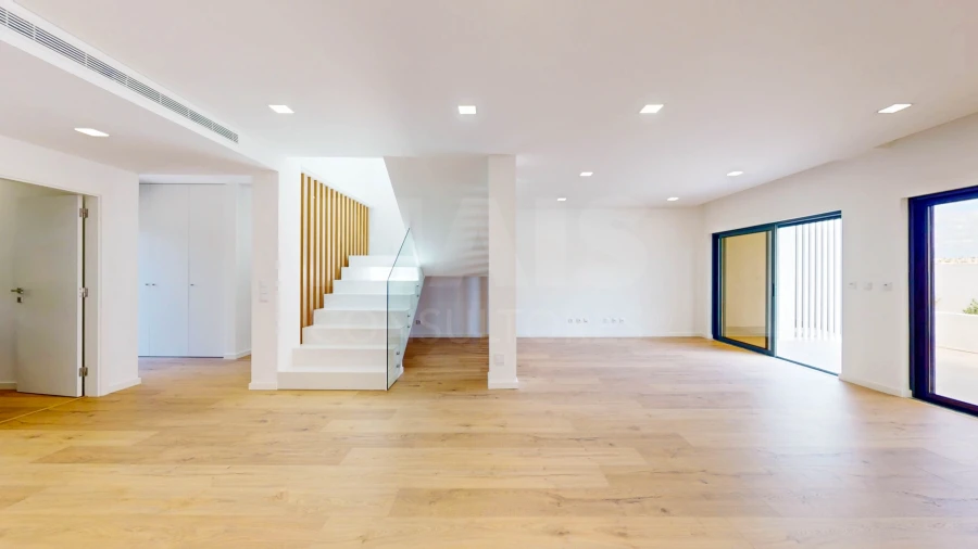 Moradia T4 para Venda em Loures Foto 3