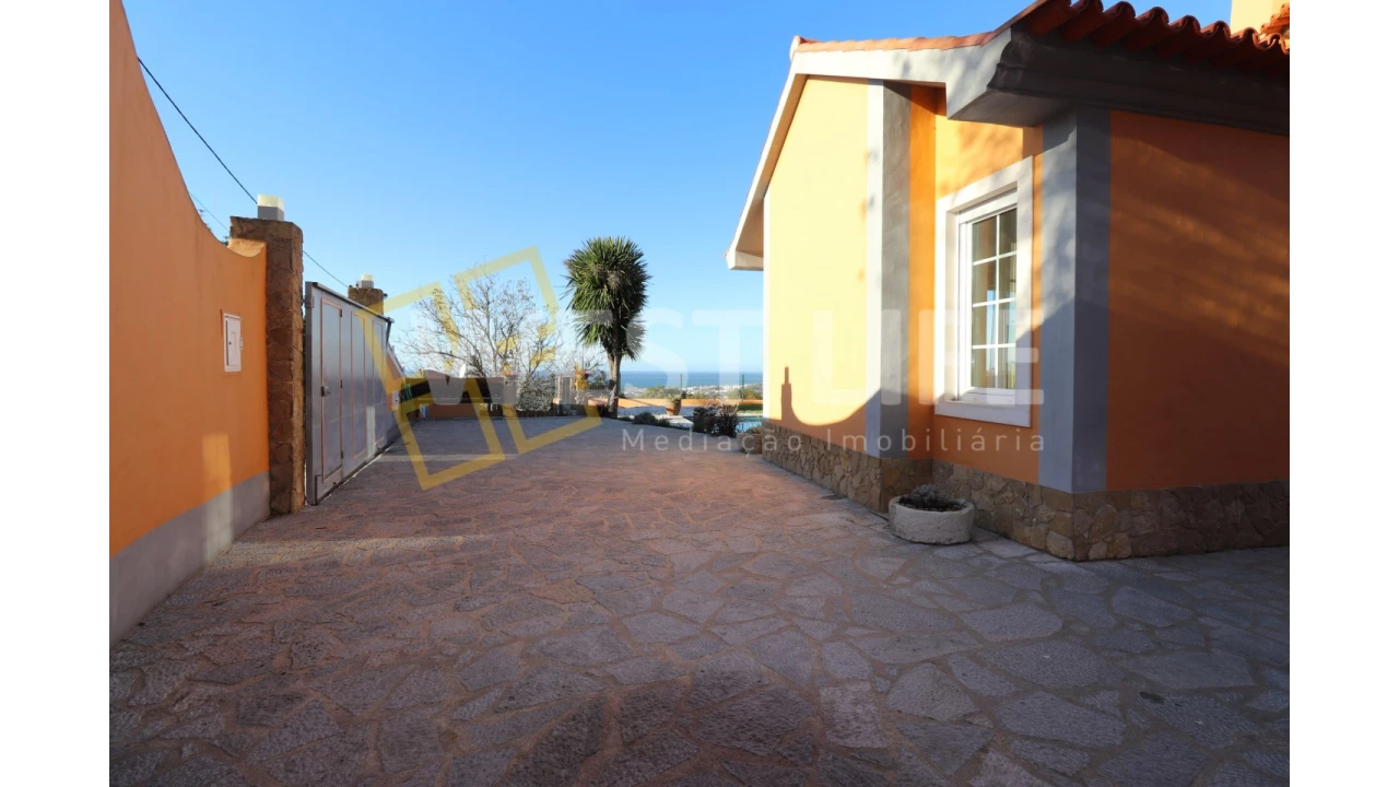 Moradia T3 para Venda em Colares Foto 16