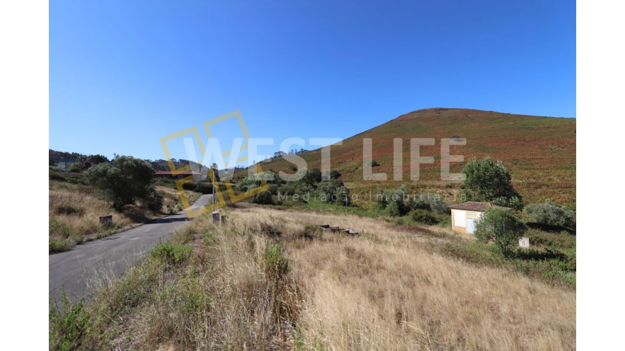 Terreno para Venda em Malveira e São Miguel de Alcainça Foto 1