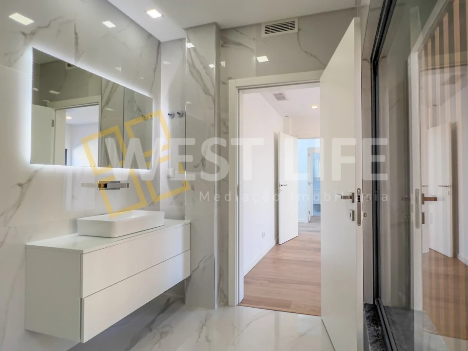 Moradia T4 para Venda em Loures Foto 42