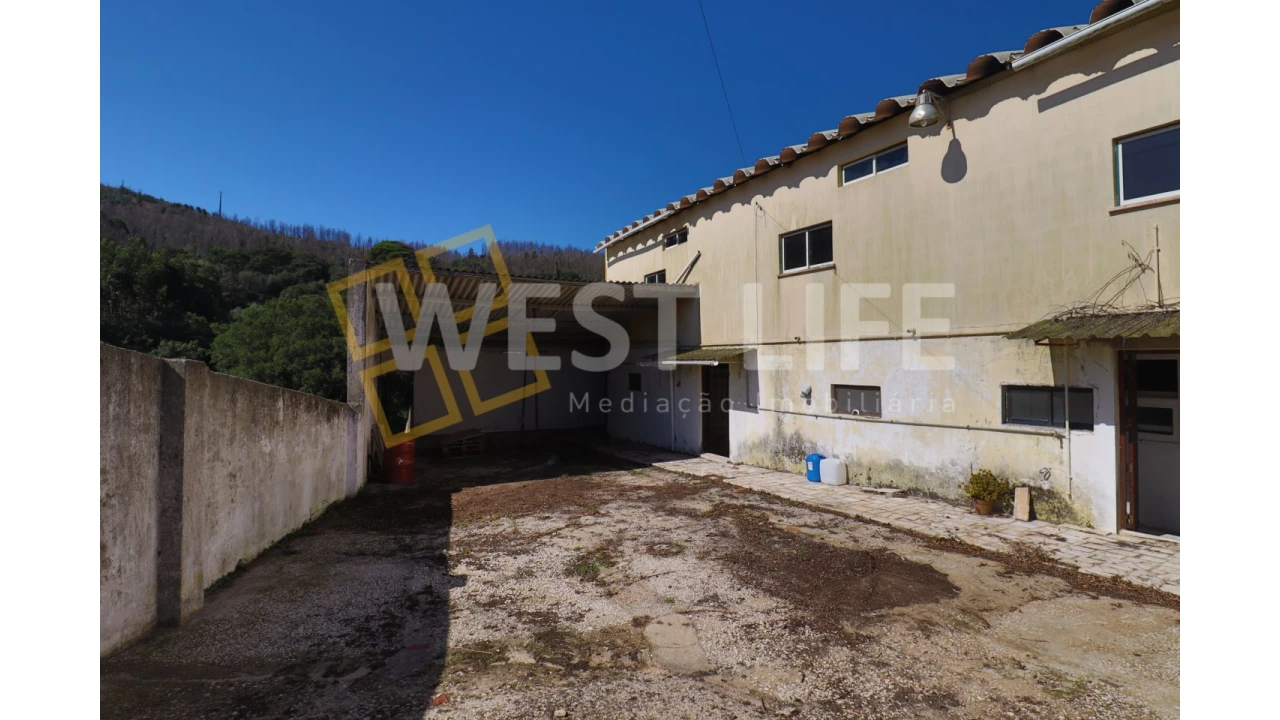 Moradia T6 para Venda em Venda do Pinheiro e Santo Estêvão das Galés Foto 23