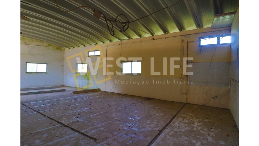 Moradia T6 para Venda em Venda do Pinheiro e Santo Estêvão das Galés Foto 7