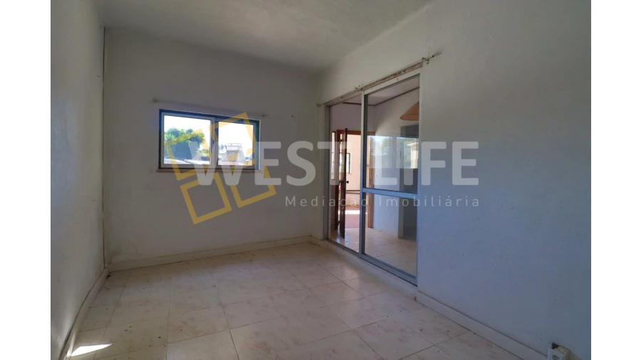 Moradia T6 para Venda em Venda do Pinheiro e Santo Estêvão das Galés Foto 11