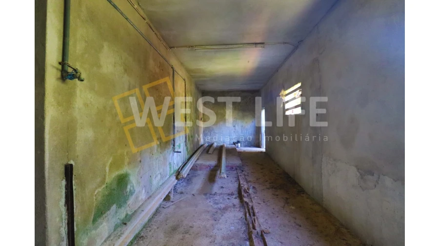 Moradia T6 para Venda em Venda do Pinheiro e Santo Estêvão das Galés Foto 36