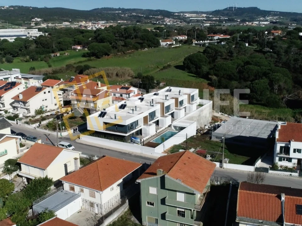 Moradia T4 para Venda em Loures Foto 43