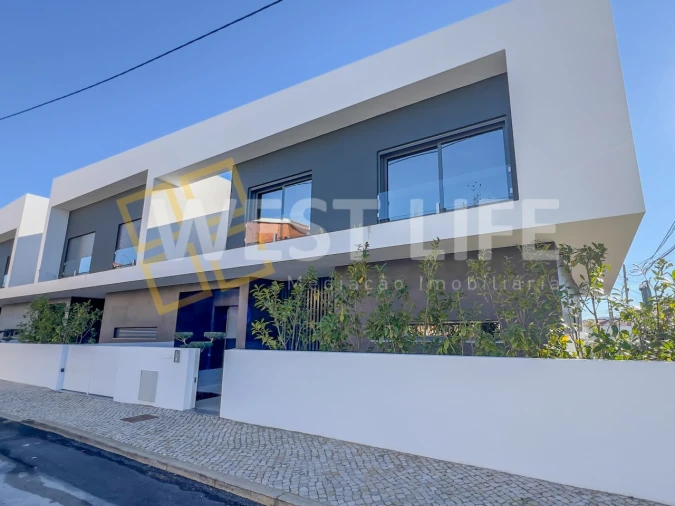 Moradia T4 para Venda em Loures Foto 4