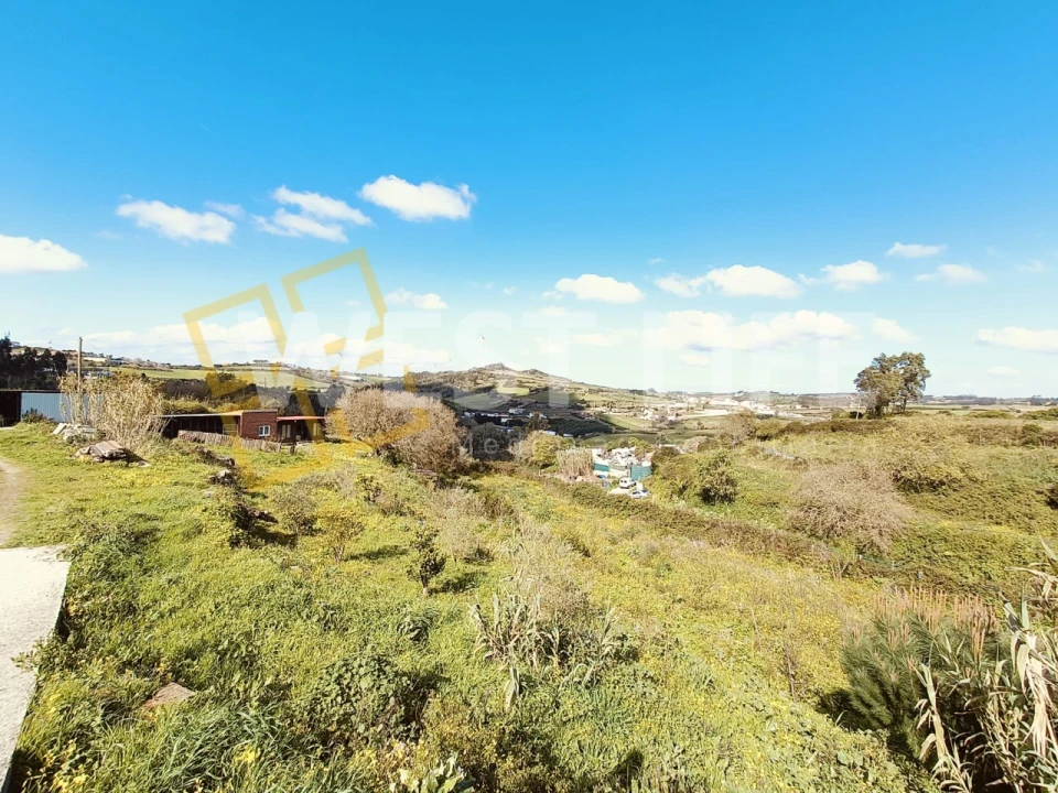 Terreno para Venda em Santo Quintino Foto 2