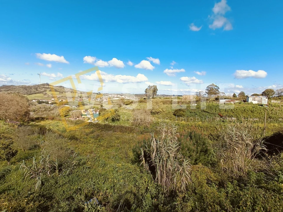 Terreno para Venda em Santo Quintino Foto 11