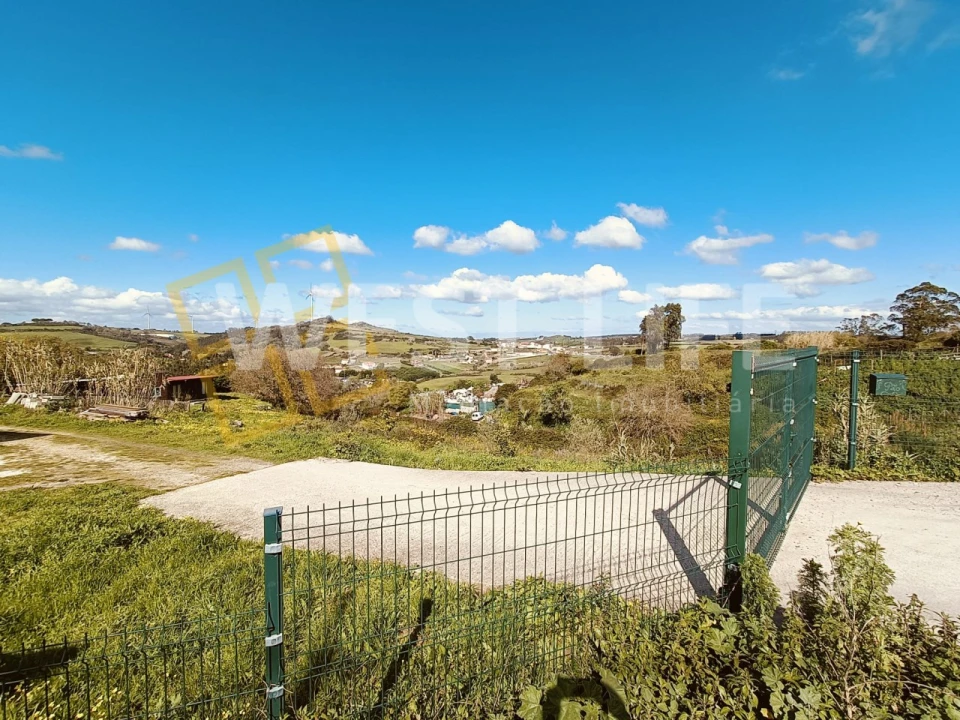 Terreno para Venda em Santo Quintino Foto 12