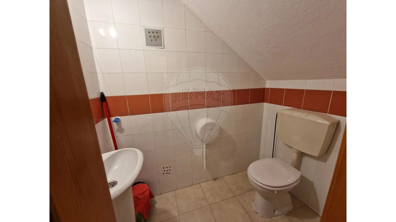 Armazém para Venda em Rio de Mouro Foto 6