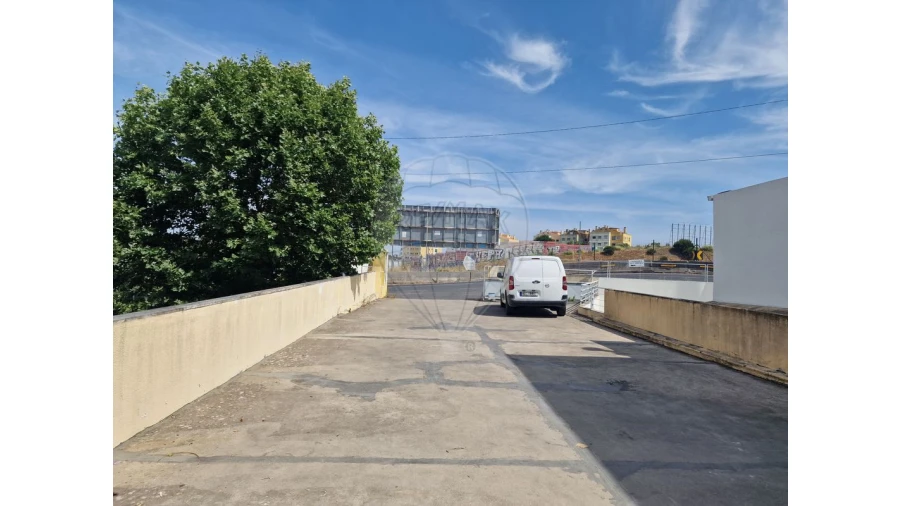 Armazém para Venda em Rio de Mouro Foto 3