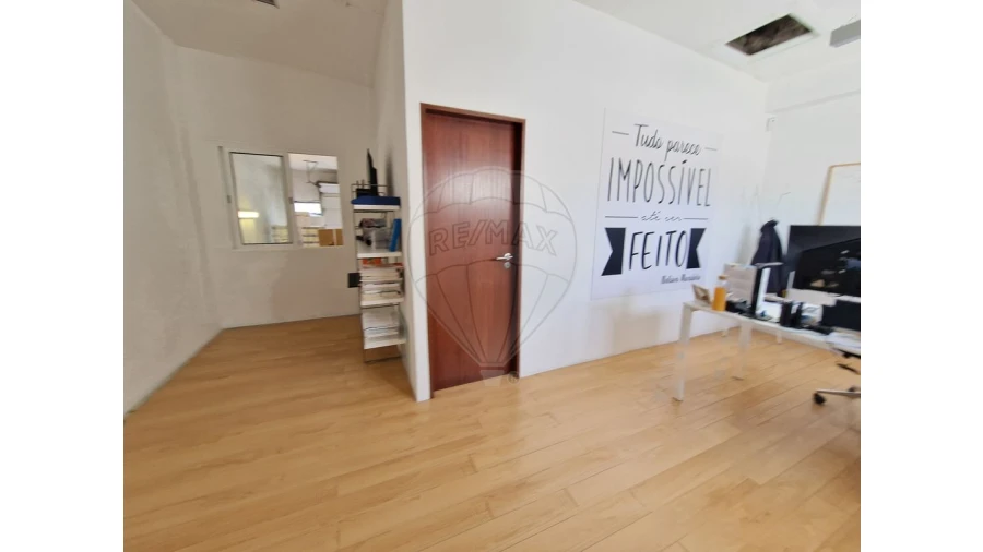 Armazém para Venda em Rio de Mouro Foto 10