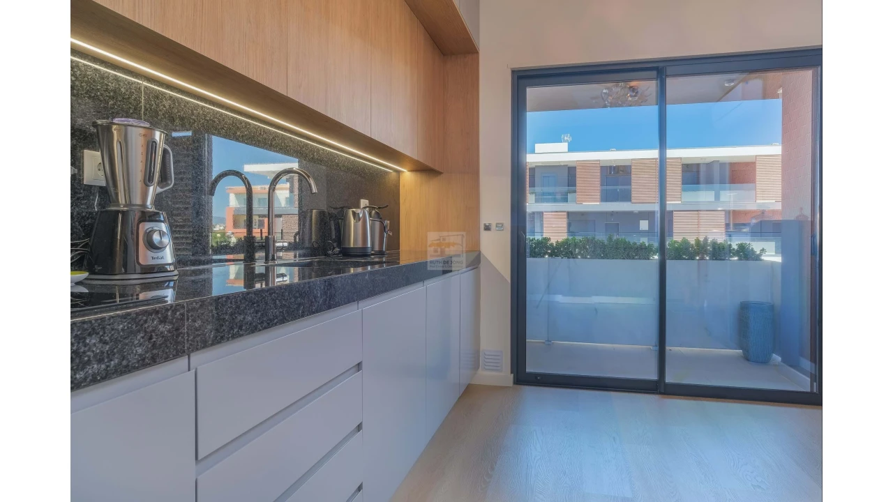 Apartamento T3 para Venda em Portimão Foto 29