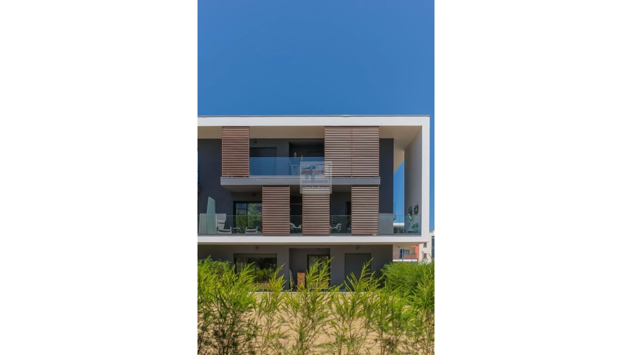 Apartamento T3 para Venda em Portimão Foto 13