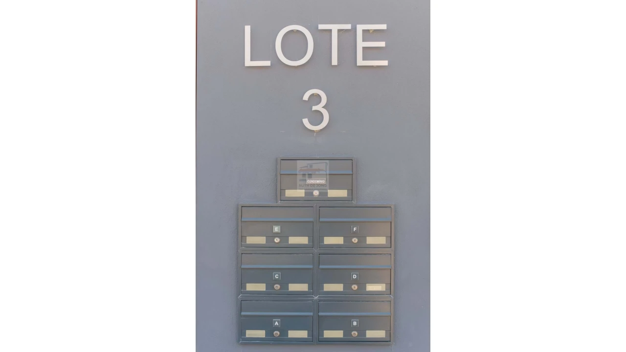 Apartamento T3 para Venda em Portimão Foto 7