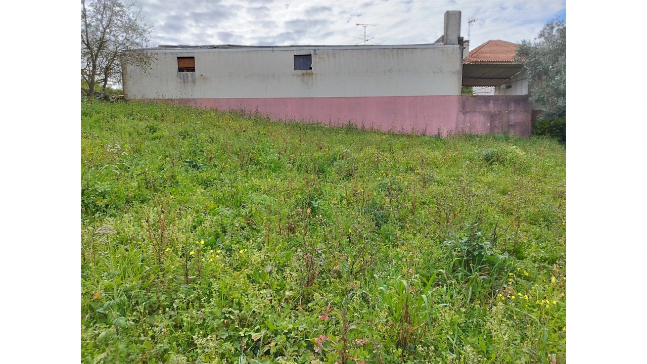 Terreno para Venda em Arrabal Foto 7