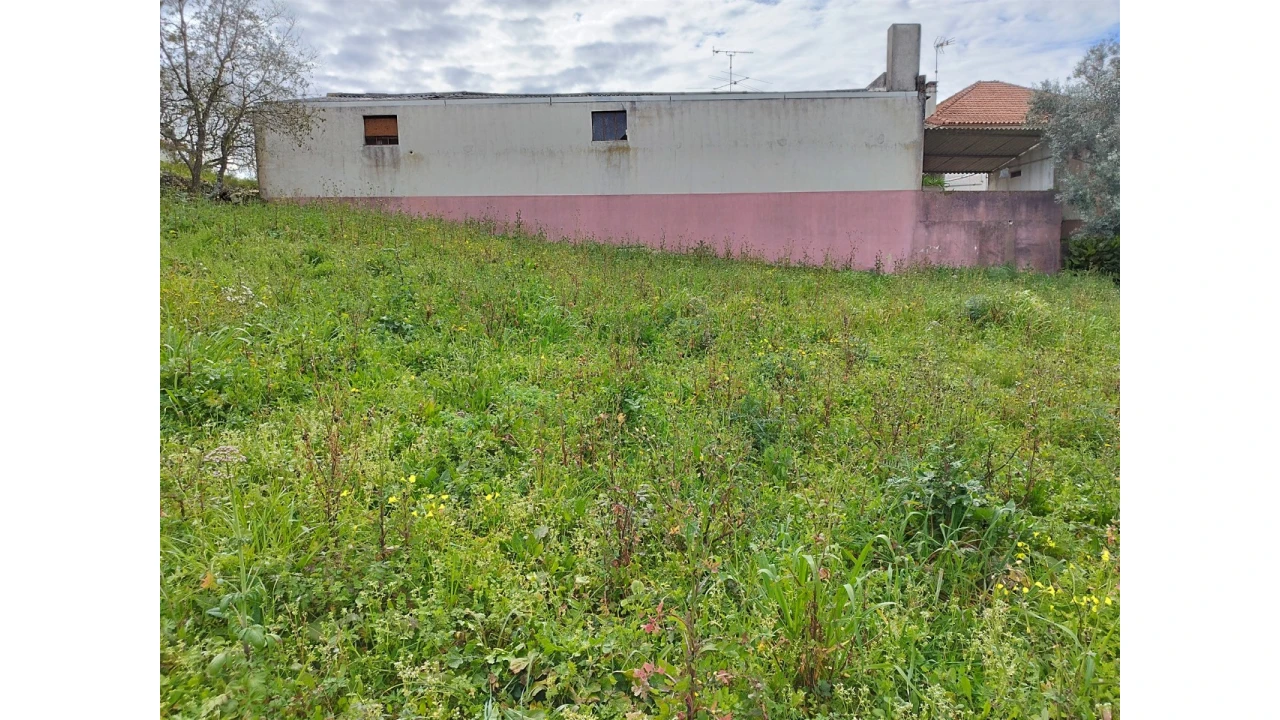 Terreno para Venda em Arrabal Foto 17