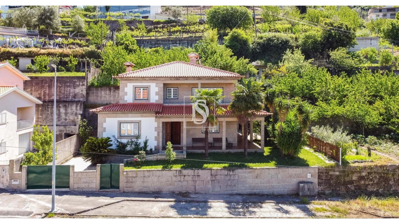 Moradia T5 para Venda em Anreade e São Romão de Aregos Foto 2