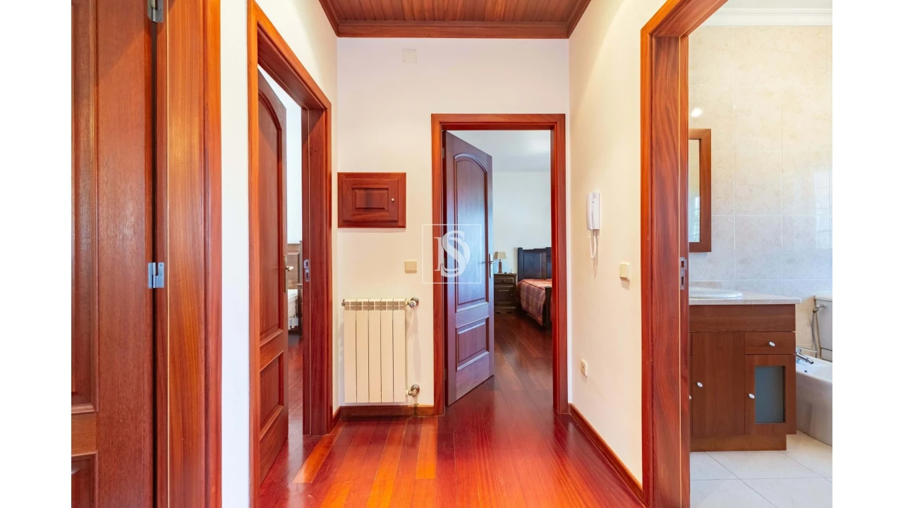 Moradia T5 para Venda em Anreade e São Romão de Aregos Foto 11