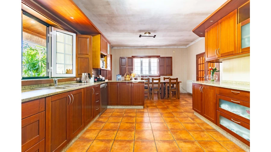 Moradia T5 para Venda em Anreade e São Romão de Aregos Foto 3