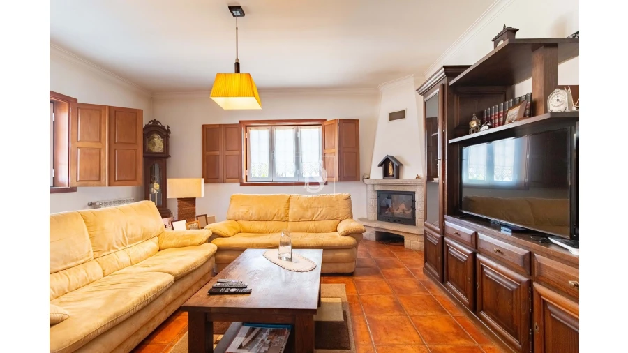 Moradia T5 para Venda em Anreade e São Romão de Aregos Foto 8