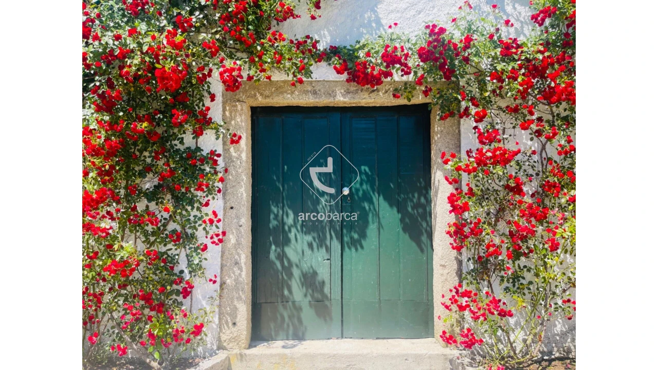 Moradia T5 para Venda em Fornelos e Queijada Foto 32