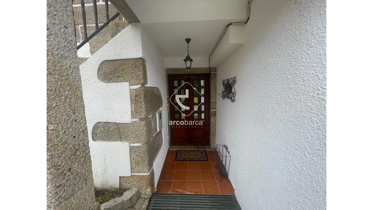 Moradia T5 para Venda em Fornelos e Queijada Foto 45